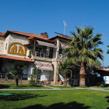 Fernando Hotel Ofrinion Luaran gambar