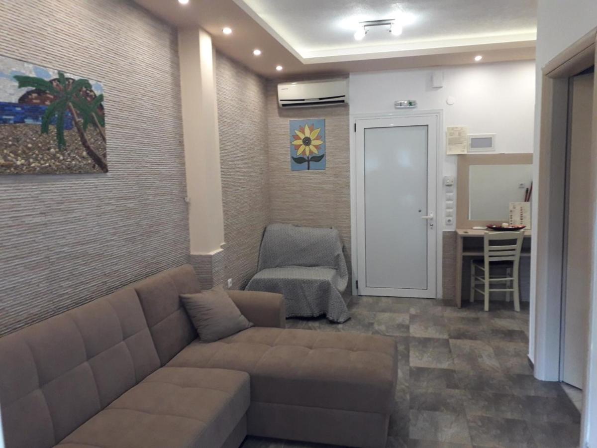 Fernando Hotel Ofrinion Luaran gambar
