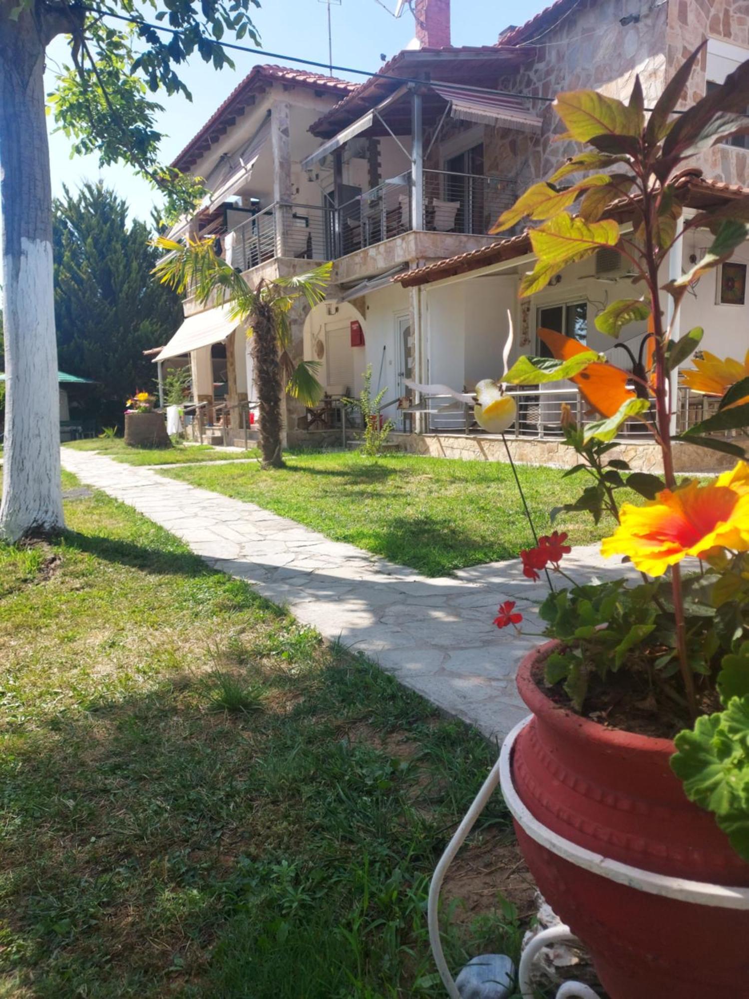 Fernando Hotel Ofrinion Luaran gambar